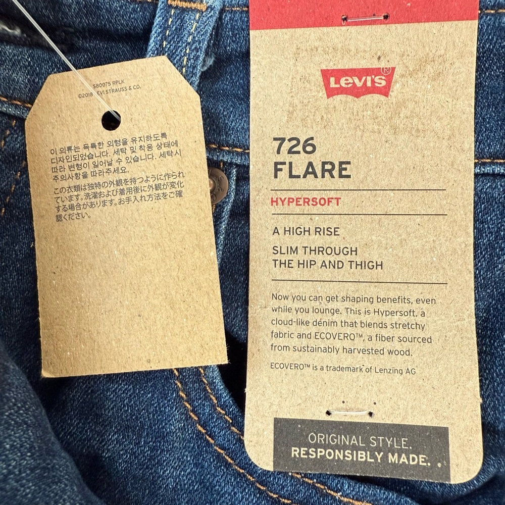 Levi's Hypersoft 726 Flare Jeans NWT W31 L32 - Picture 2 of 4